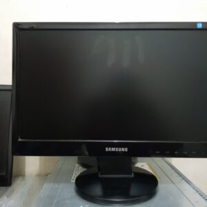 LCD 19" WIDE   SECOND